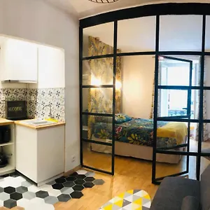 Pied De Montmartre Apartment